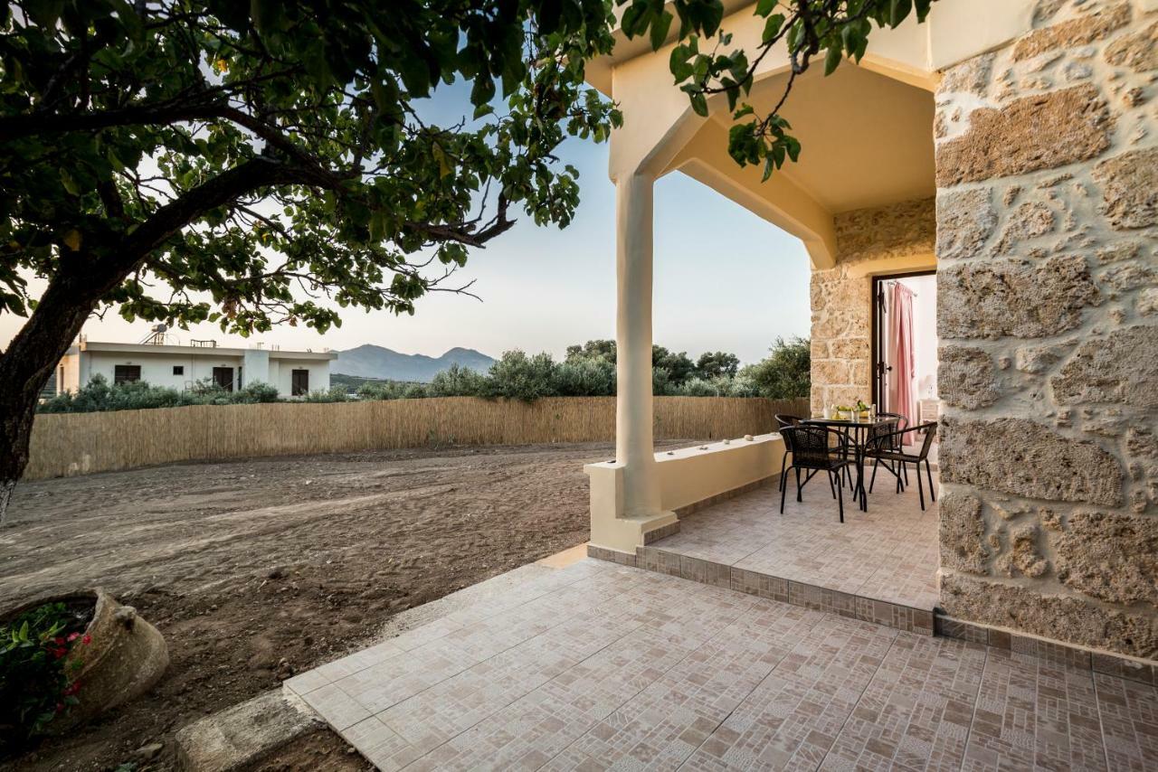 Nepheli Stone House Villa Platanos  Exterior photo